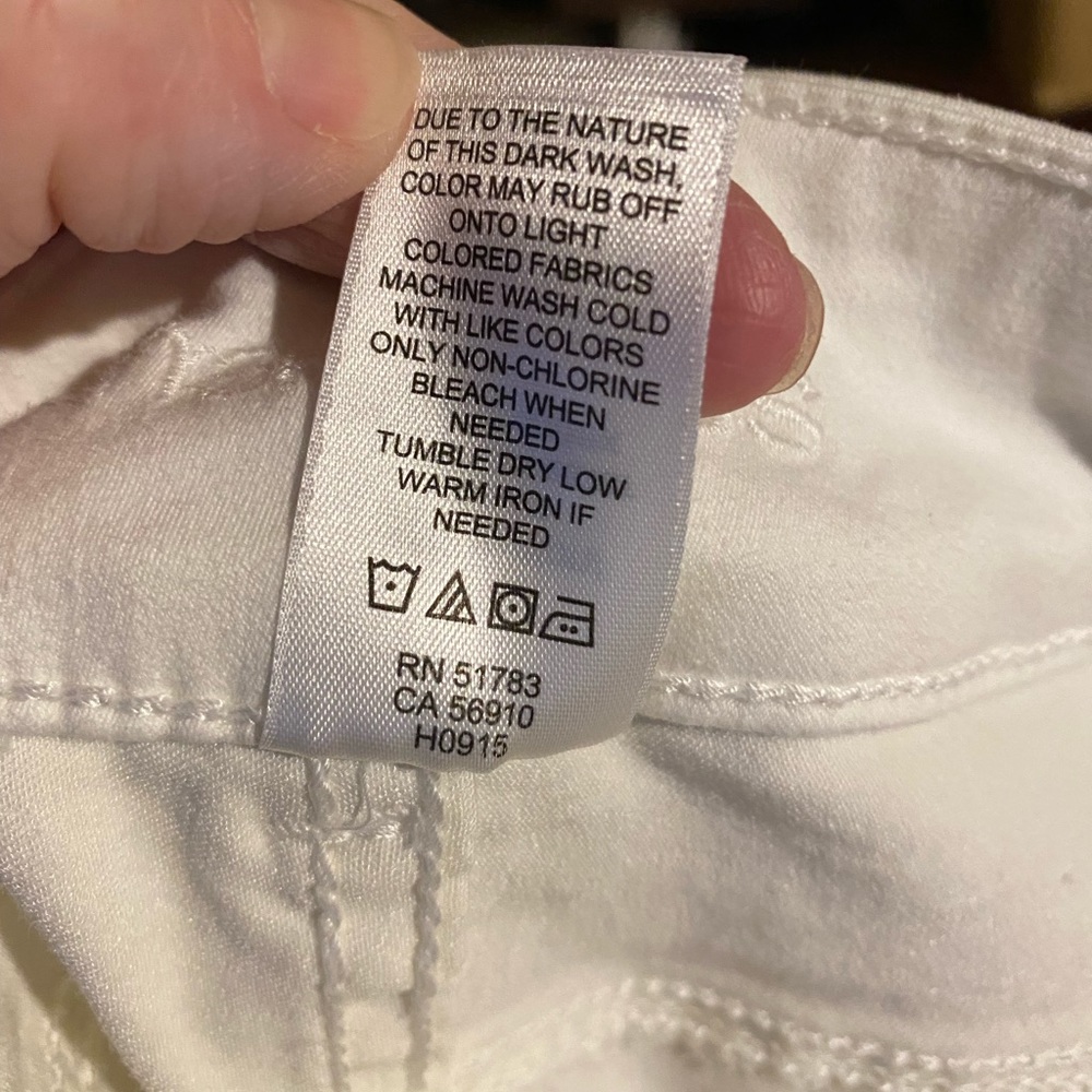 Maurices White Capris - Picture 5 of 5